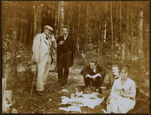 14 уникальных фотографий Альберта Эйнштейна