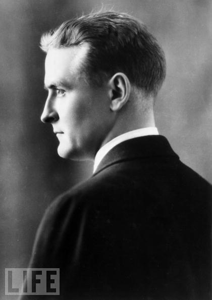 Знаменитые литераторы: алкоголики и наркоманы