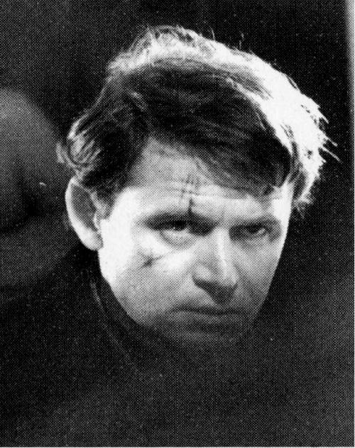 На роль Шарапова пробовался Сергей Никоненко, который потом в кино сыграл множество милиционеров, но его мечта стать Шараповым не осуществилась.