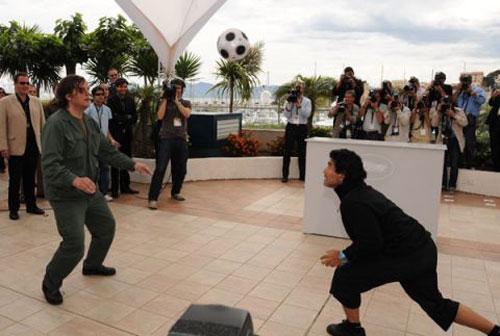 Марадона   сыграл мини-матч с Кустурицей