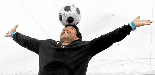 Марадона   сыграл мини-матч с Кустурицей