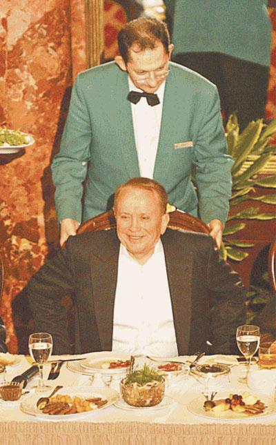 На юбилее Маслякова Ярмольник устроил оргию