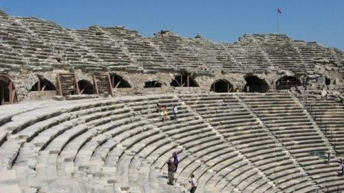 Десять самых известных древних амфитеатров