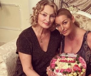 Звезды, которые не могут найти общий язык со своими мамами