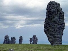 "Болваны"  на горе Маньпупунер претендуют на звание "чуда России"