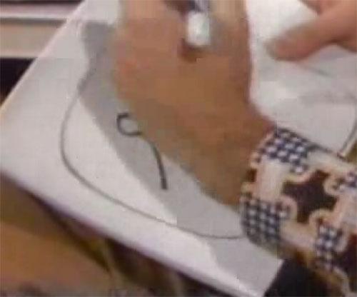 Как согнуть ложку взглядом: разоблачен знаменитый трюк телепата Ури Геллера