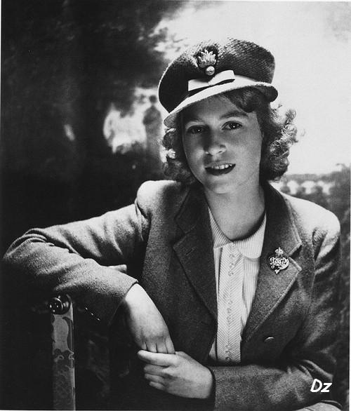 Редкие фотографии юных знаменитостей. часть 11