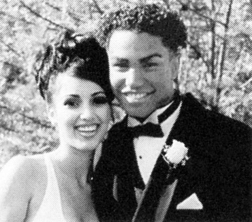 Фотографии знаменитостей с выпускного бала