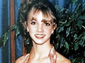 Фотографии знаменитостей с выпускного бала