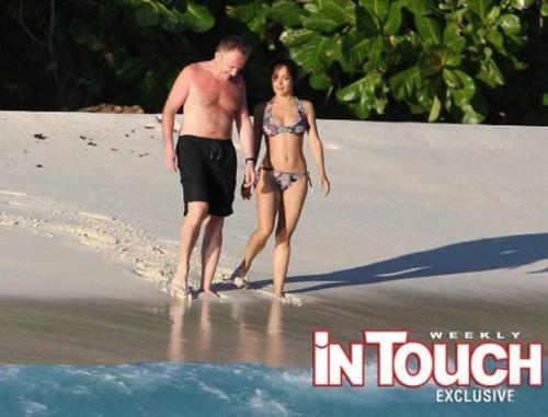 Сальма Хайек  проводит «медовый месяц» в раю