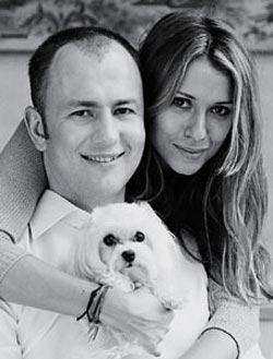 Российский миллиардер загорает с женой