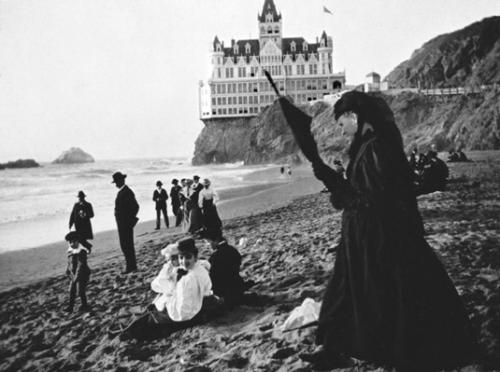 Дом на скале позволяет совершить экскурсию в прошлое