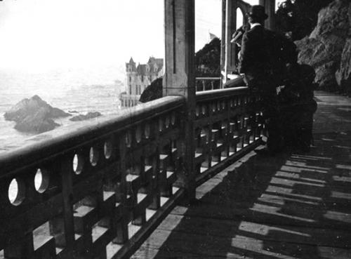 Дом на скале позволяет совершить экскурсию в прошлое