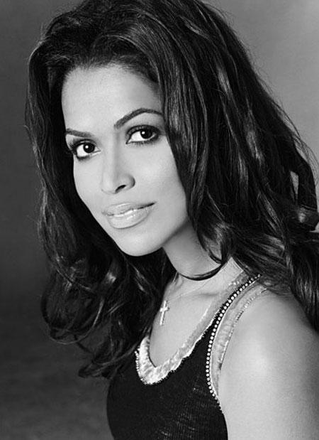 Мелани Браун резвится с новым любовником