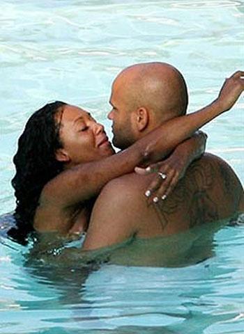 Мелани Браун резвится с новым любовником