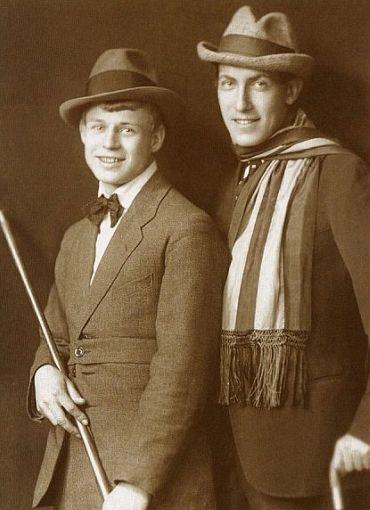 Шведские семьи, попойки и оргии: как прожигали жизнь поэты начала XX века