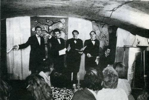 Шведские семьи, попойки и оргии: как прожигали жизнь поэты начала XX века