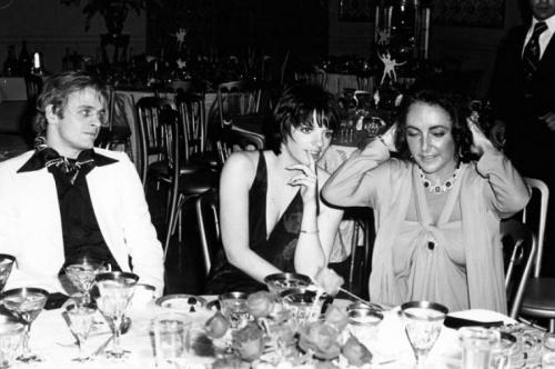 Редкие фото российских и советских звезд в эмиграции