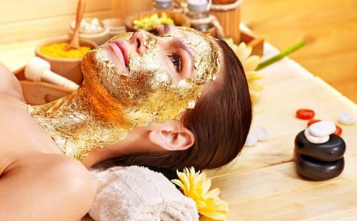 13 самых сумасшедших способов, используемых женщинами, чтобы сохранить молодость