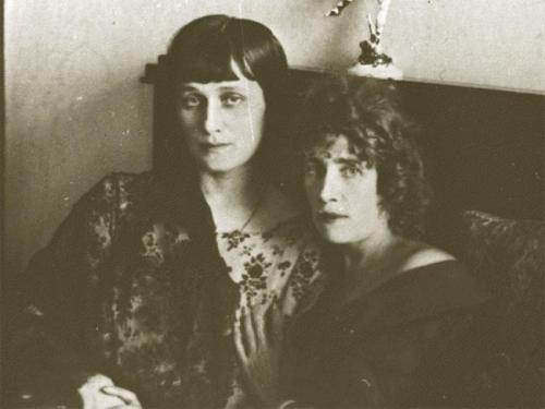 Самые знаменитые любовные треугольники и "шведские семьи"