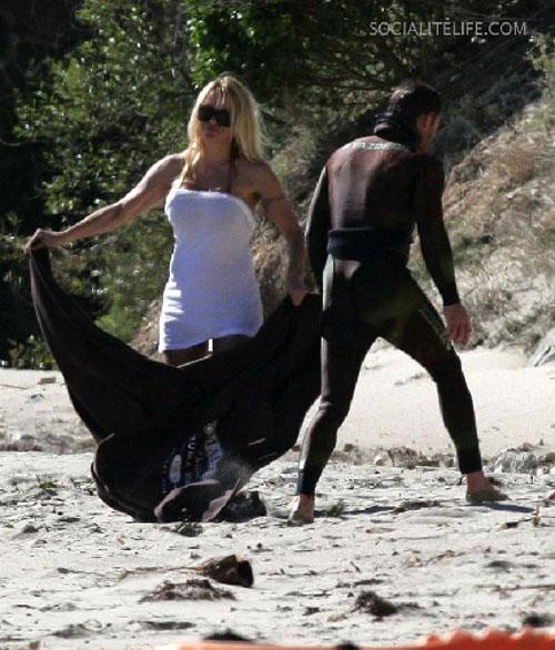 Памела Андерсон завела нового любовника