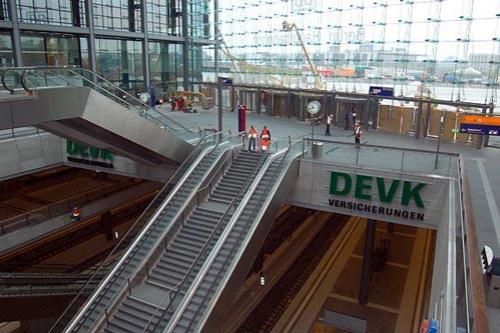 Новый вокзал в Берлине поражает!
