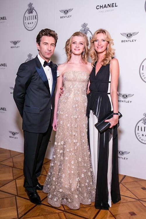 "Почти американцы": дочки и сыновья наших звезд за границей