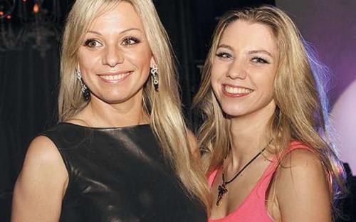 "Почти американцы": дочки и сыновья наших звезд за границей