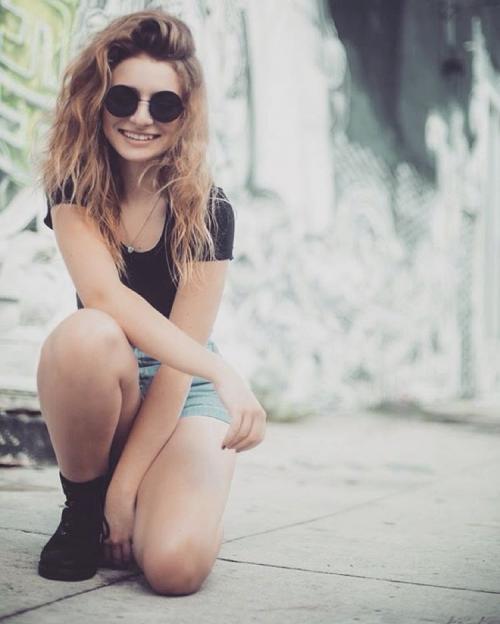 "Почти американцы": дочки и сыновья наших звезд за границей