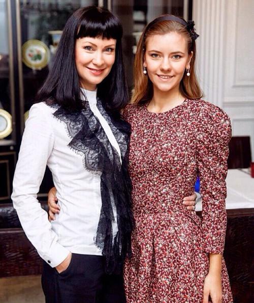 "Почти американцы": дочки и сыновья наших звезд за границей