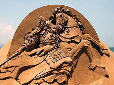 Скульптуры из песка от чемпиона мира по песочному искусству