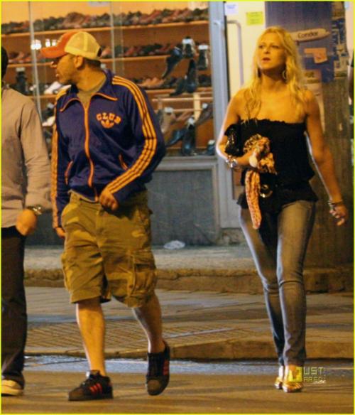 Джеррард Батлер охмурил сербских девчонок