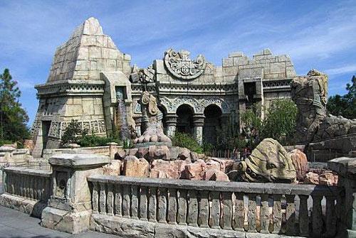 Фантастическое путешествие по "Фабрике грёз"