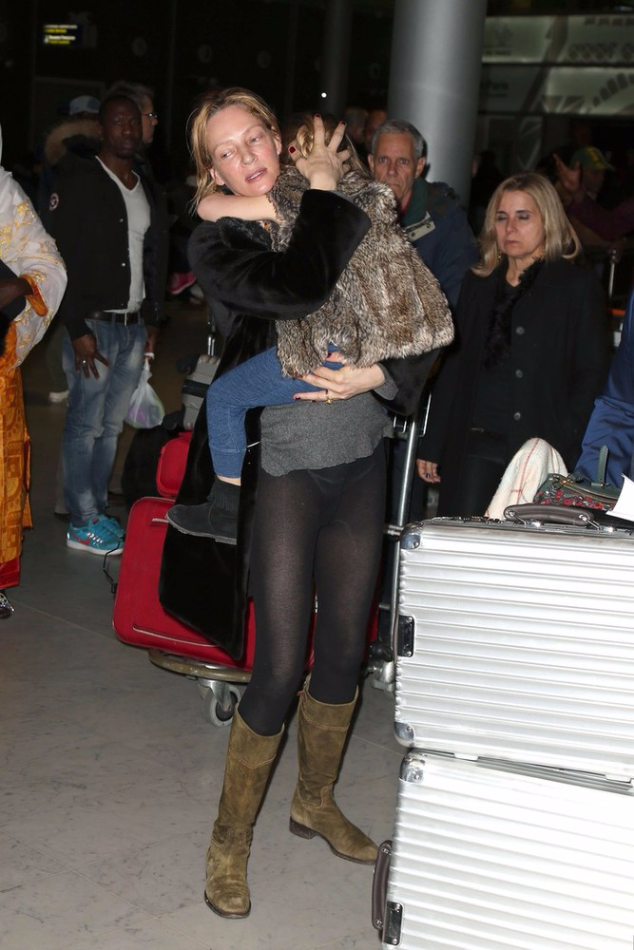 Заработались: звезды, появившиеся на публике без юбки и штанов