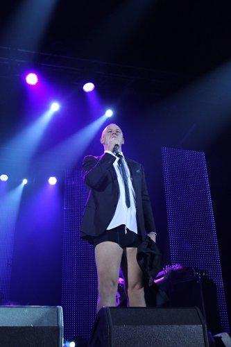 Заработались: звезды, появившиеся на публике без юбки и штанов