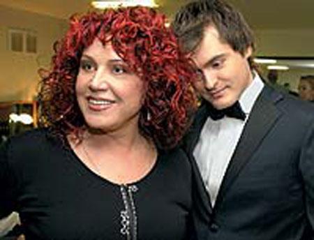 "Голубые" и "розовые" скандалы: когда звезд ловят с поличным…