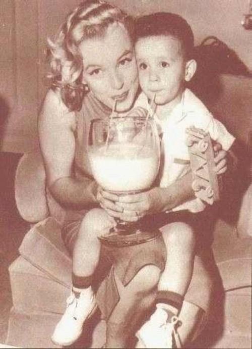 Такая милая  Мэрилин: новые неизвестные фото секс-легенды