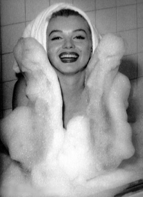 Такая милая  Мэрилин: новые неизвестные фото секс-легенды