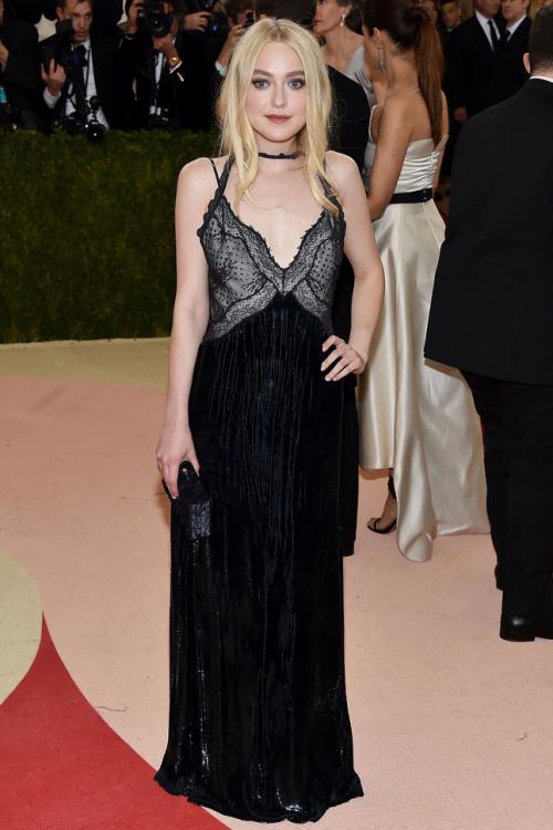 Леди Гага и Мадонна шокировали нарядами бал Института Костюма