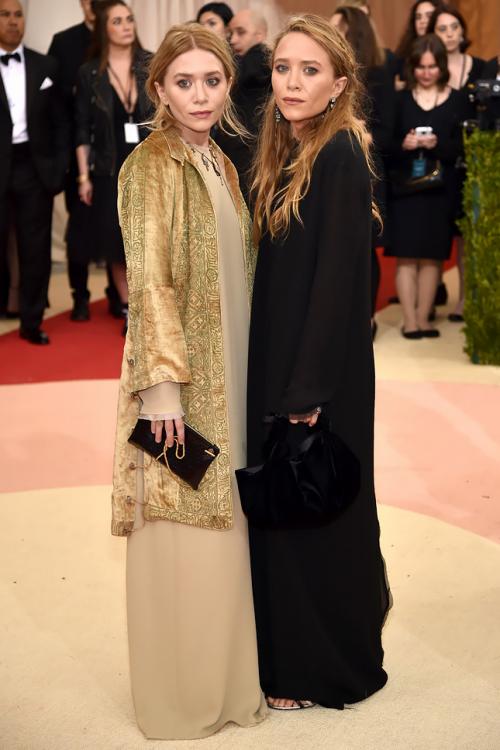 Леди Гага и Мадонна шокировали нарядами бал Института Костюма