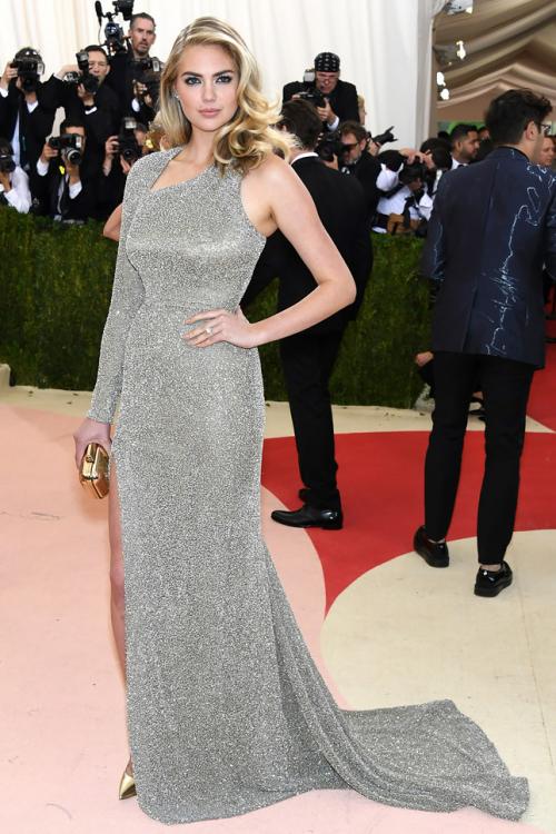 Леди Гага и Мадонна шокировали нарядами бал Института Костюма