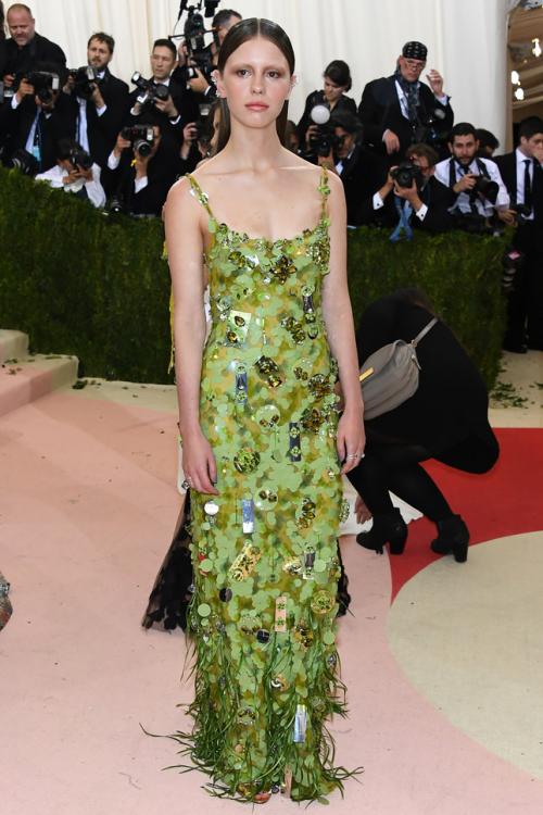 Леди Гага и Мадонна шокировали нарядами бал Института Костюма