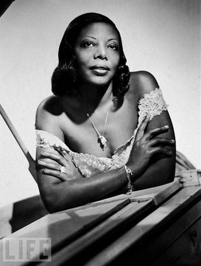 Топ-50 самых прекрасных классических портретов от Life