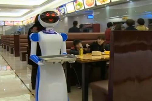 9 ресторанов и отелей, где работают роботы