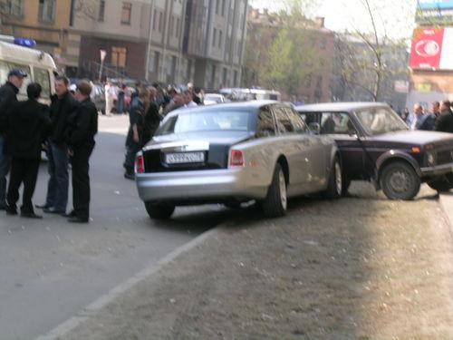 В Питере расстрелян Rolls-Royce олигарха