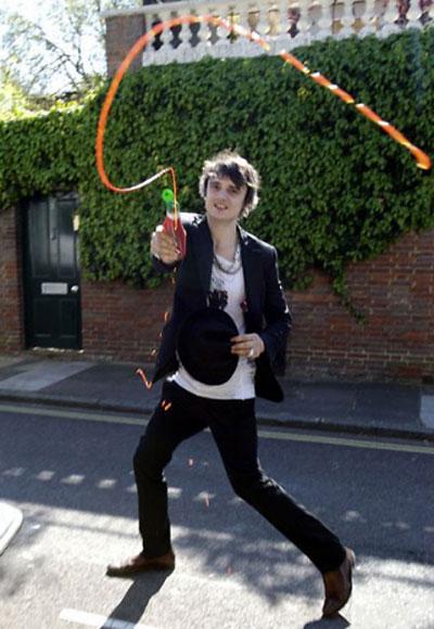 Избитые папарацци — как жертвы выходят из себя