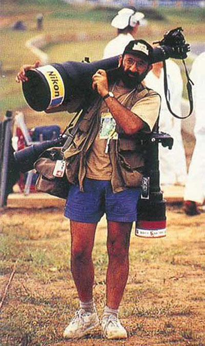 Избитые папарацци — как жертвы выходят из себя