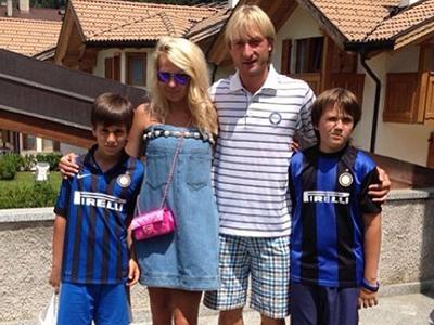 Отечественные звезды выложили в сеть фотографии с отдыха