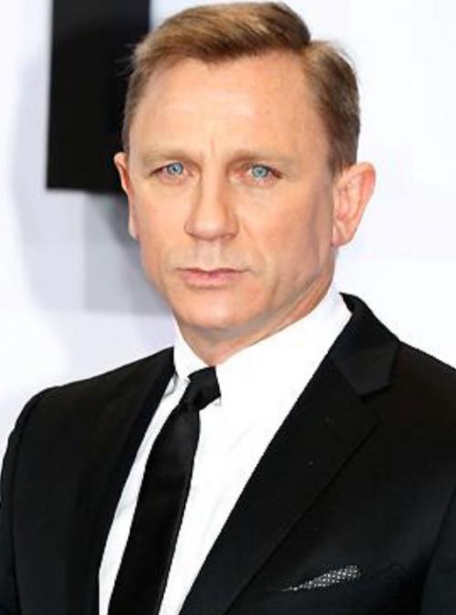 Знаменитости, "изуродовавшие" себя усами и бородой