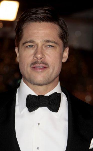 Знаменитости, "изуродовавшие" себя усами и бородой